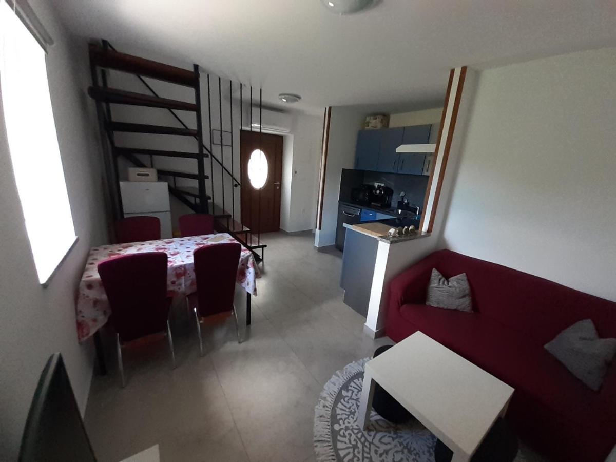 Apartman Sunset 플로민 외부 사진