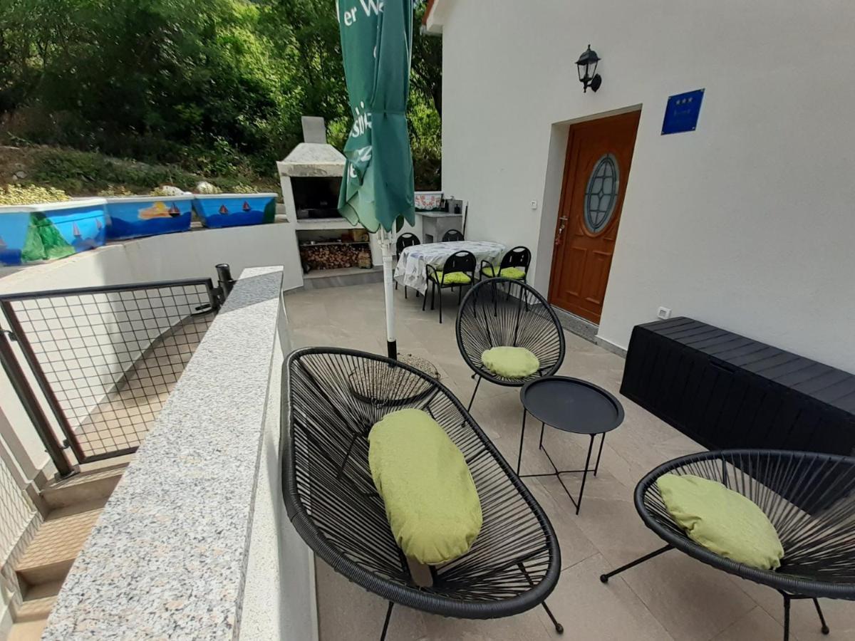Apartman Sunset 플로민 외부 사진